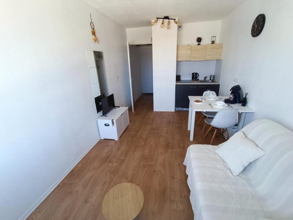 Equipe A 6 Minutes De La Gare St Charles Marseilles